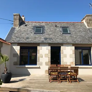  Hébergement de vacances Ker Moumousse - Maison Bretonne, Elegante, Conviviale, 5 Min